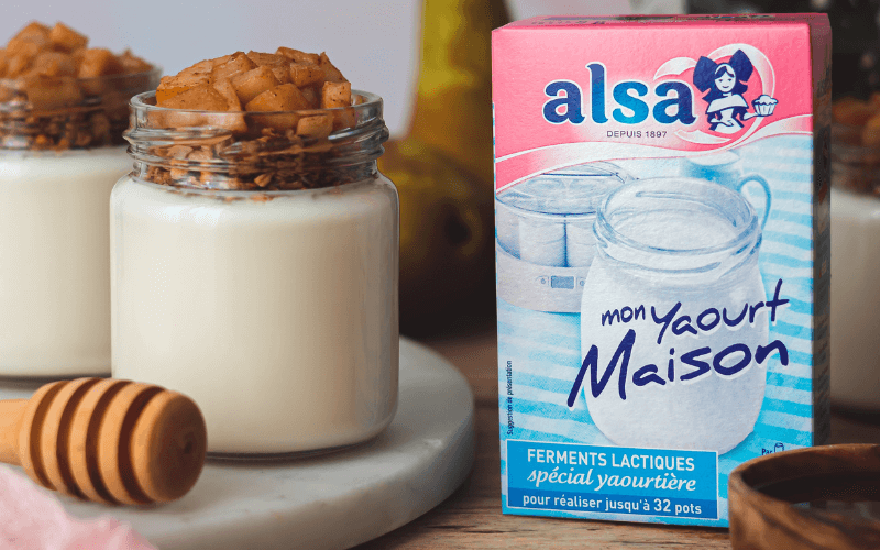 Yaourts au miel, muesli et poires rôties alsa